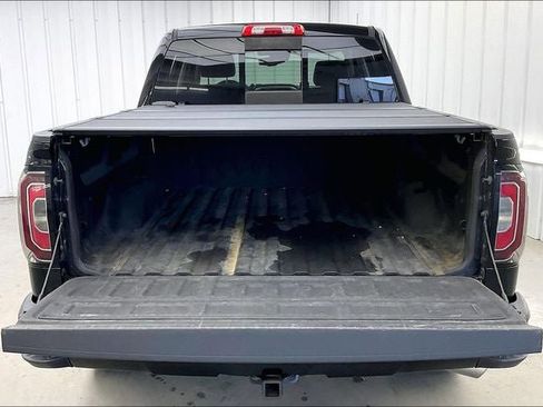 Used 2017 GMC Sierra 1500 Denali AWD/4WD image 34