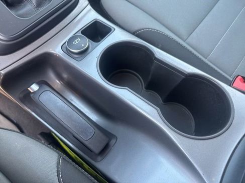 Used 2016 Ford Escape SE w/ Equipment Group 201A FWD image 28