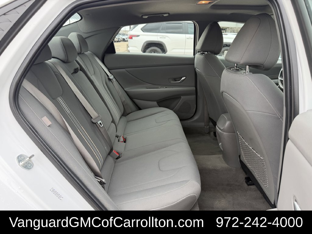 Used 2024 Hyundai Elantra SEL w/ Convenience Package FWD image 31