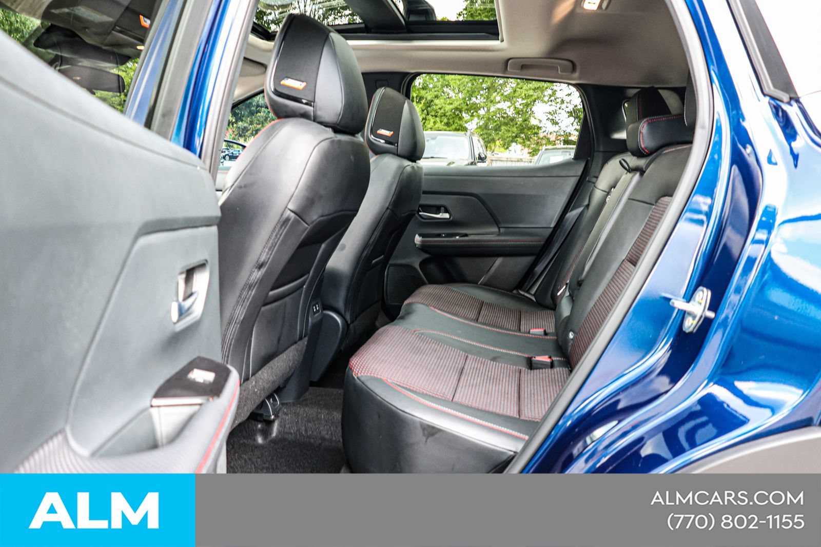 Used 2025 Nissan Kicks SR w/ SR Premium Package FWD image 18
