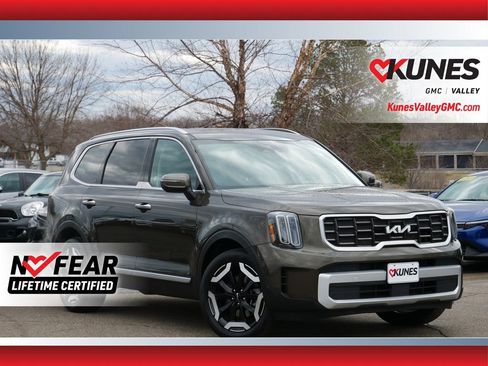 Used 2025 Kia Telluride S image 1
