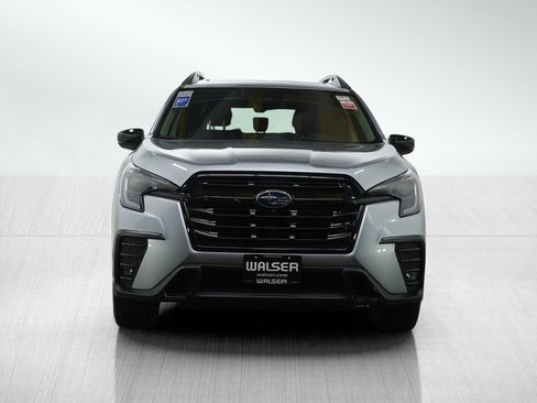 Used 2025 Subaru Ascent Bronze Edition image 8