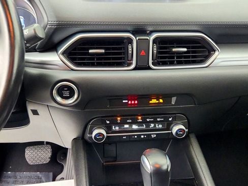 Used 2020 MAZDA CX-5 Touring FWD image 17