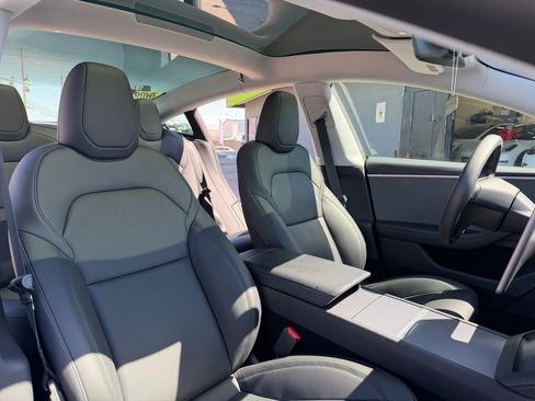 Used 2025 Tesla Model 3 Long Range RWD image 16