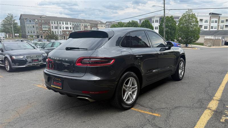 Used 2018 Porsche Macan AWD/4WD image 7