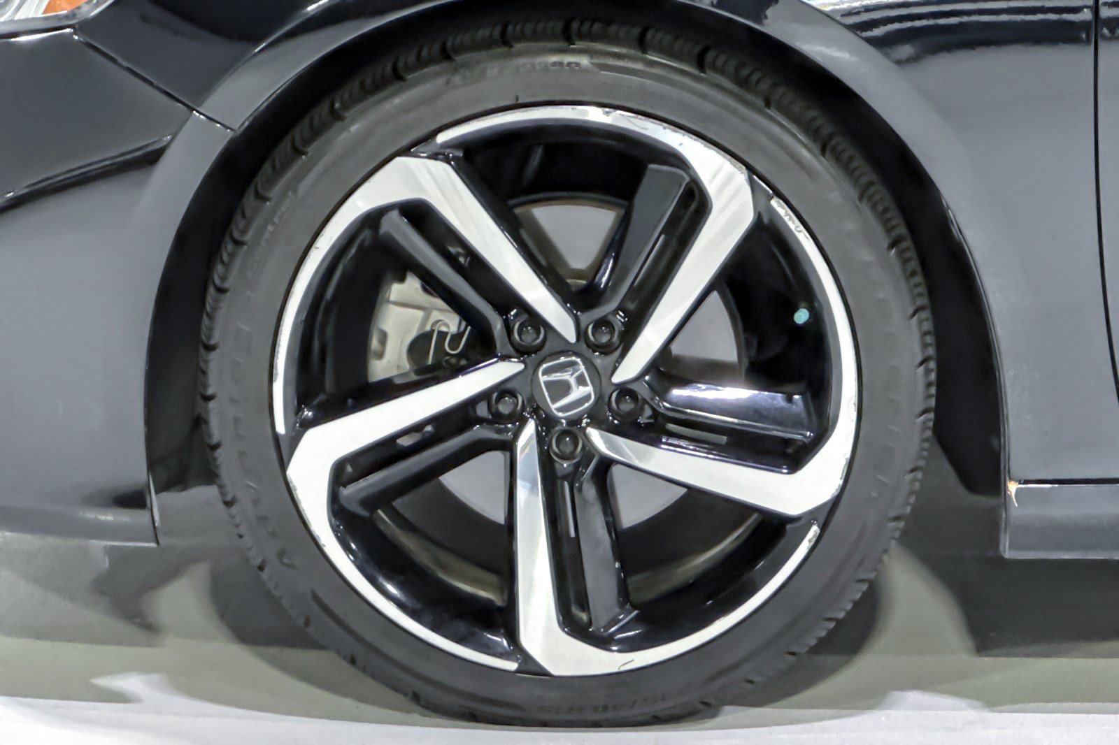 Used 2019 Honda Accord Sport image 13