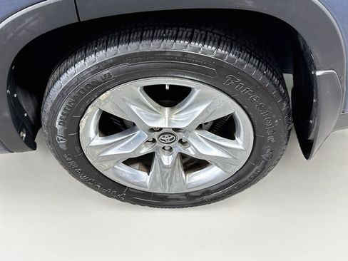 Used 2019 Toyota Highlander Limited AWD/4WD image 25