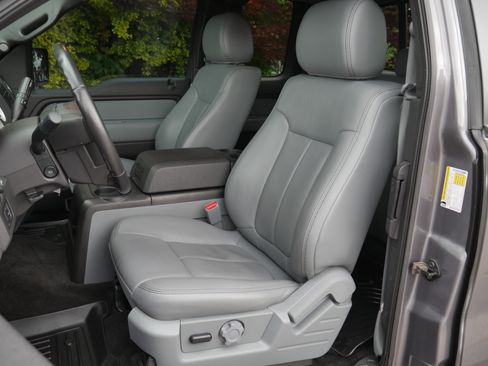 Used 2014 Ford F150 XLT w/ Equipment Group 302A Luxury AWD/4WD image 31