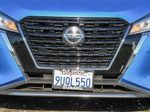 Used 2021 Nissan Kicks S image 7