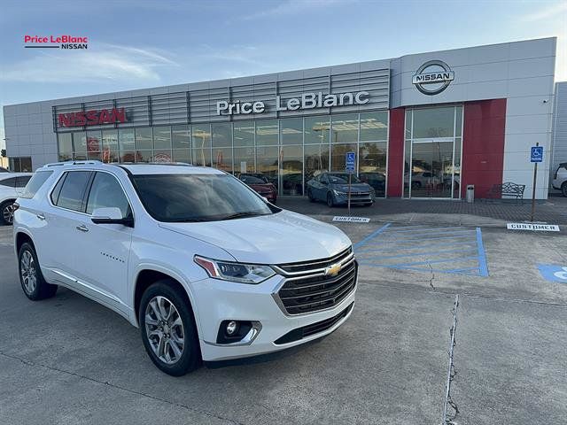 Used 2020 Chevrolet Traverse Premier FWD image 2