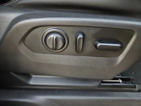 Used 2019 GMC Sierra 1500 SLT image 21