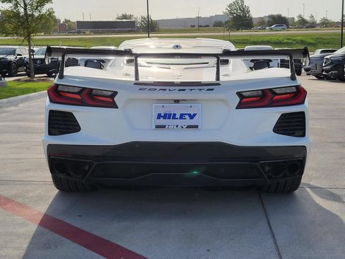 Used 2024 Chevrolet Corvette Stingray Coupe RWD image 4