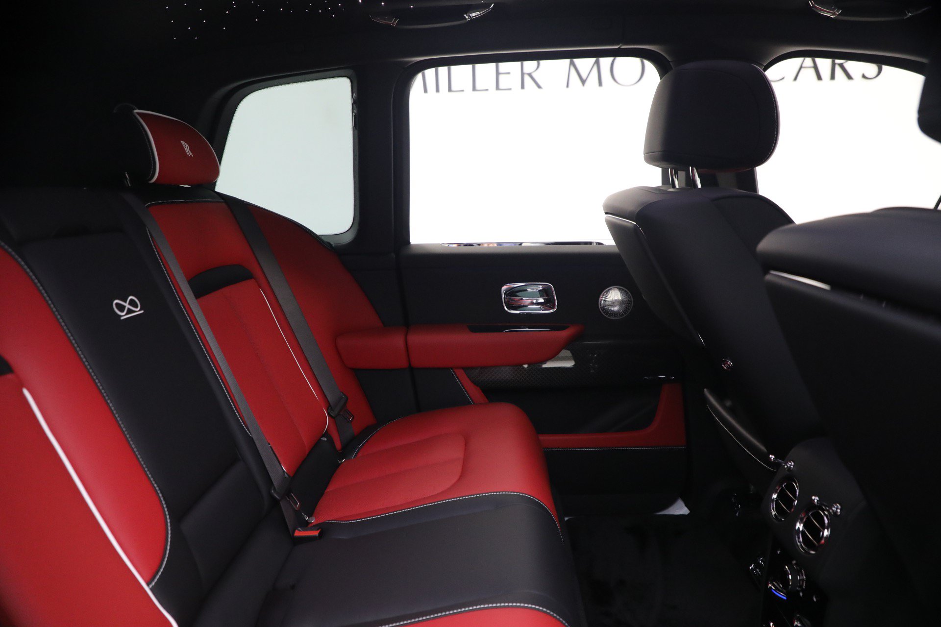 New 2027 Rolls-Royce Cullinan Black Badge AWD/4WD image 22