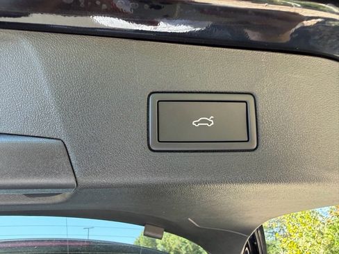 New 2025 Volkswagen ID.4 Pro S AWD/4WD image 18