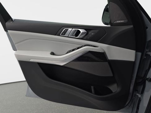 New 2026 BMW X5 xDrive40i w/ M Sport Package image 26