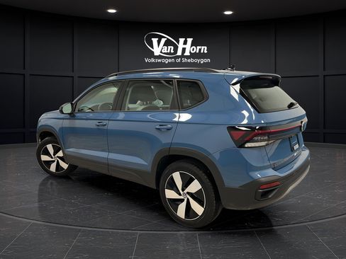 Used 2025 Volkswagen Taos S AWD/4WD image 5