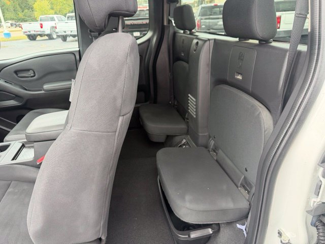 Used 2022 Nissan Frontier S AWD/4WD image 31