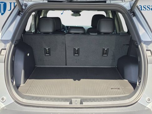 Used 2026 Chevrolet Equinox LT w/ Convenience Package II FWD image 15