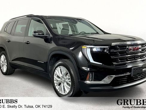 Used 2024 GMC Acadia Elevation image 1