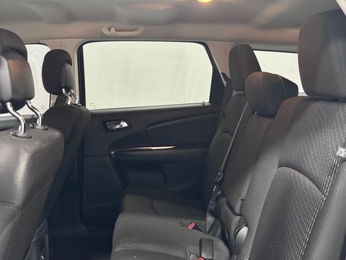 Used 2018 Dodge Journey SE w/ Blacktop Package FWD image 23