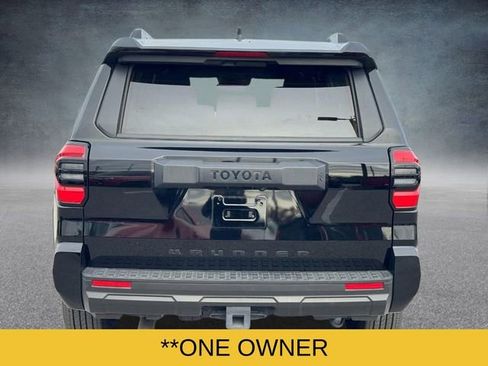 Used 2025 Toyota 4Runner SR5 image 5