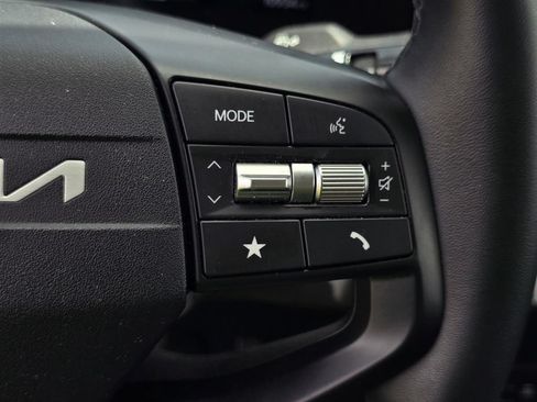 Used 2025 Kia K4 EX FWD image 15