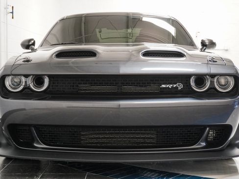 Used 2020 Dodge Challenger SRT Hellcat Redeye image 33