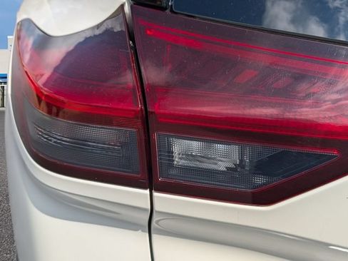 Used 2021 Nissan Rogue SV w/ Premium Package FWD image 10