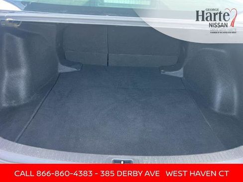 Used 2022 Toyota Corolla LE image 29