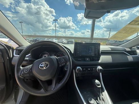 Used 2022 Toyota RAV4 XLE w/ Convenience Package AWD/4WD image 21
