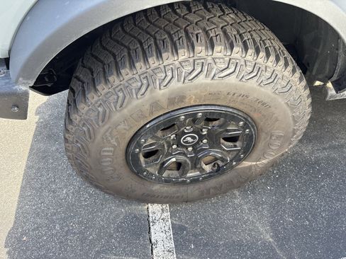 Used 2024 Ford Bronco Wildtrak image 37