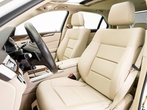 Used 2015 Mercedes-Benz E 250 E 250 image 8