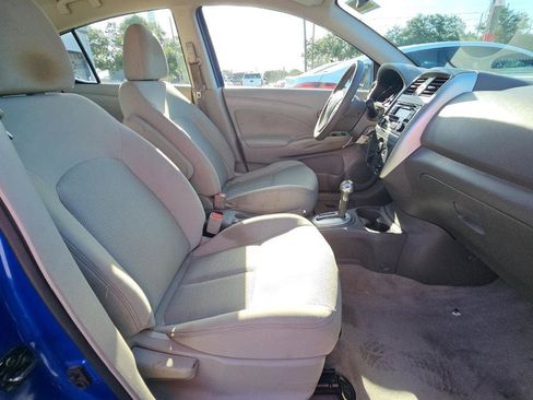 Used 2016 Nissan Versa SV FWD image 8