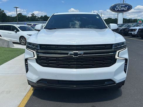 Used 2022 Chevrolet Tahoe RST w/ Luxury Package AWD/4WD image 2