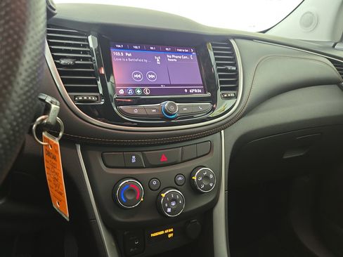 Certified 2020 Chevrolet Trax LS w/ Tint and Cruise Package image 21