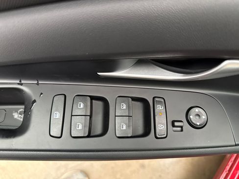 New 2026 Hyundai Elantra Limited FWD image 23