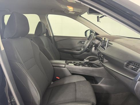 Used 2023 Nissan Rogue S FWD image 10
