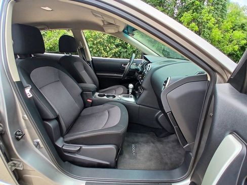 Used 2012 Nissan Rogue SV FWD image 9
