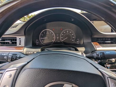 Used 2014 Lexus ES 350 w/ Luxury Package image 20