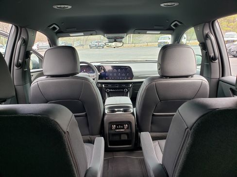 New 2026 Chevrolet Traverse LT w/ Midnight/Sport Edition image 33