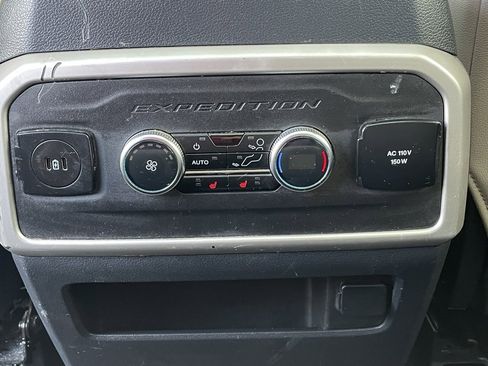 Used 2024 Ford Expedition Max Limited image 28