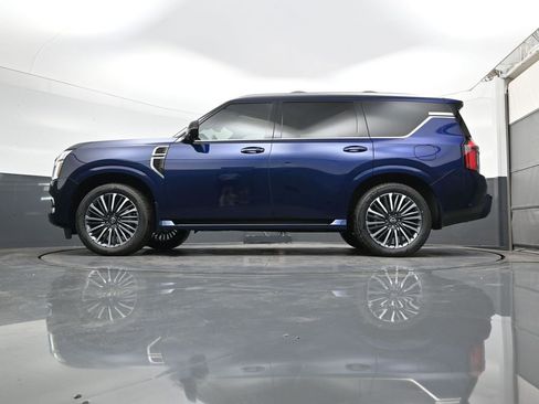 New 2025 Nissan Armada Platinum Reserve image 18