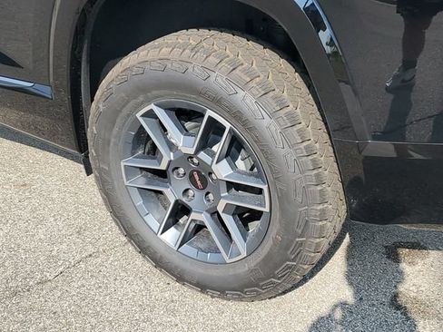 New 2027 GMC Terrain AT4 w/ Convenience Package III AWD/4WD image 32