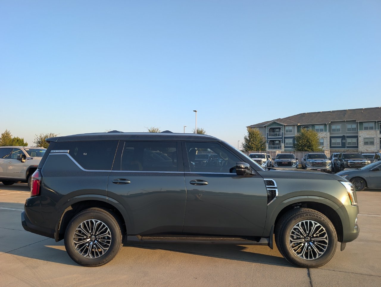 New 2026 Nissan Armada SL RWD image 3