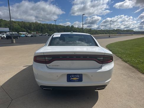 Used 2023 Dodge Charger SXT RWD image 6