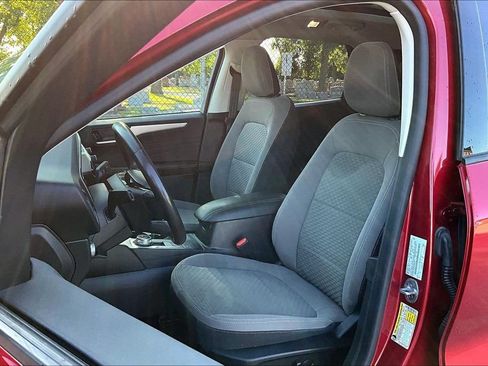 Used 2022 Ford Escape SE w/ SE Sport Appearance Package FWD image 24