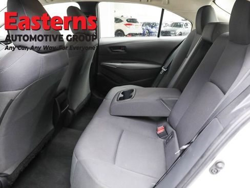 Used 2022 Toyota Corolla LE image 21