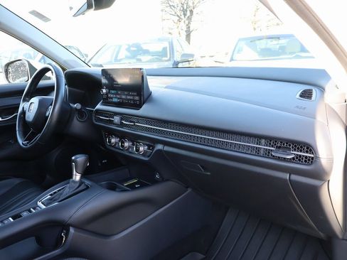 Certified 2023 Honda HR-V EX-L image 9