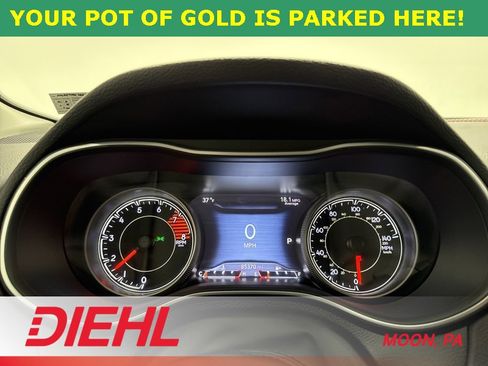 Used 2019 Jeep Cherokee Trailhawk image 31