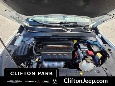 Used 2022 Jeep Compass Latitude AWD/4WD image 27